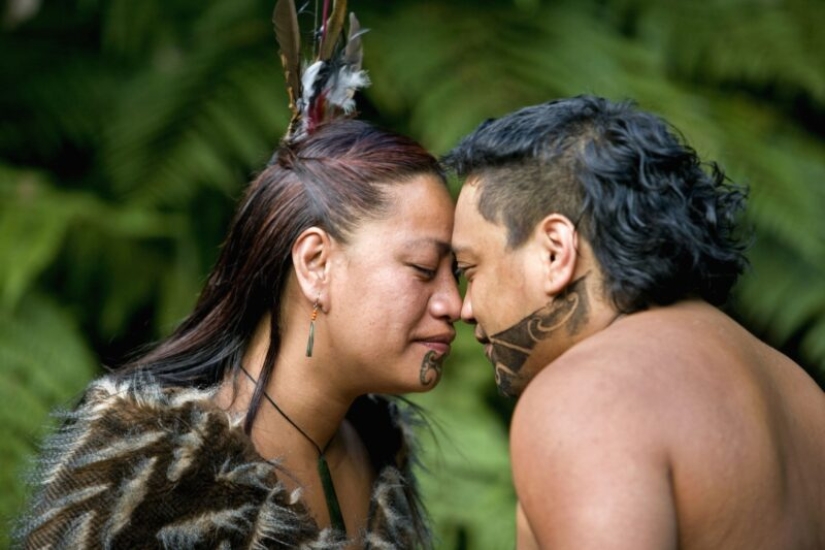 6 amazing kissing traditions from different parts of the world