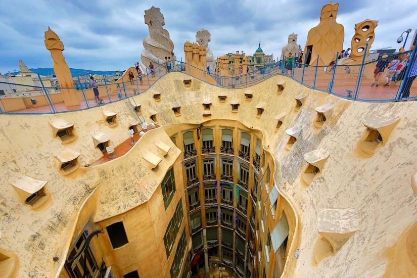 6 most famous works by Antonio Gaudi