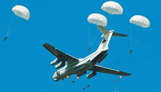 6 razones por las que no hay paracaídas para los pasajeros en los aviones