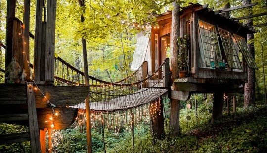 7 Most Romantic Treehouses You Can Order Online