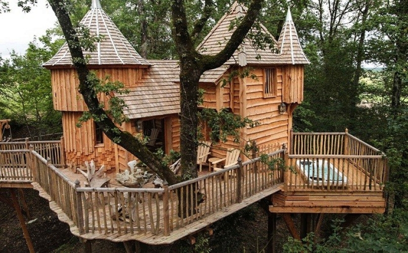 7 Most Romantic Treehouses You Can Order Online