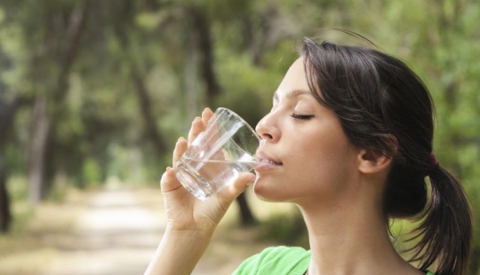 8 actionable tips to help you learn to drink more water