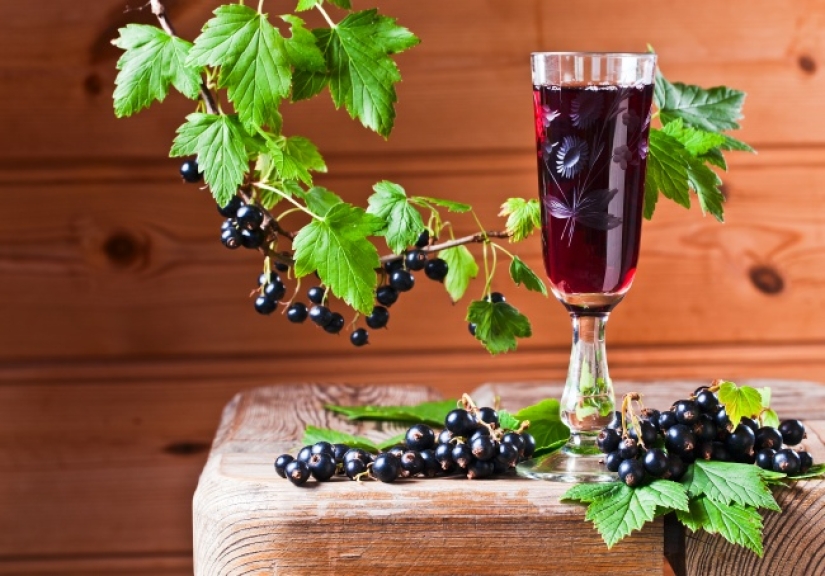 8 recetas de vino casero de lo que crece en el jardín