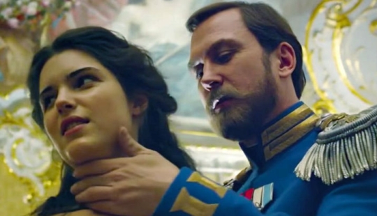 9 escenas de la película "Matilda" que sorprenderán al público