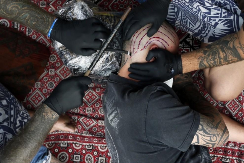 9th tattoo convention in London