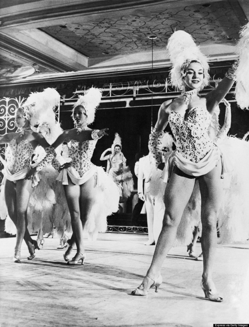 A brief but stunning history of burlesque in the 1950s