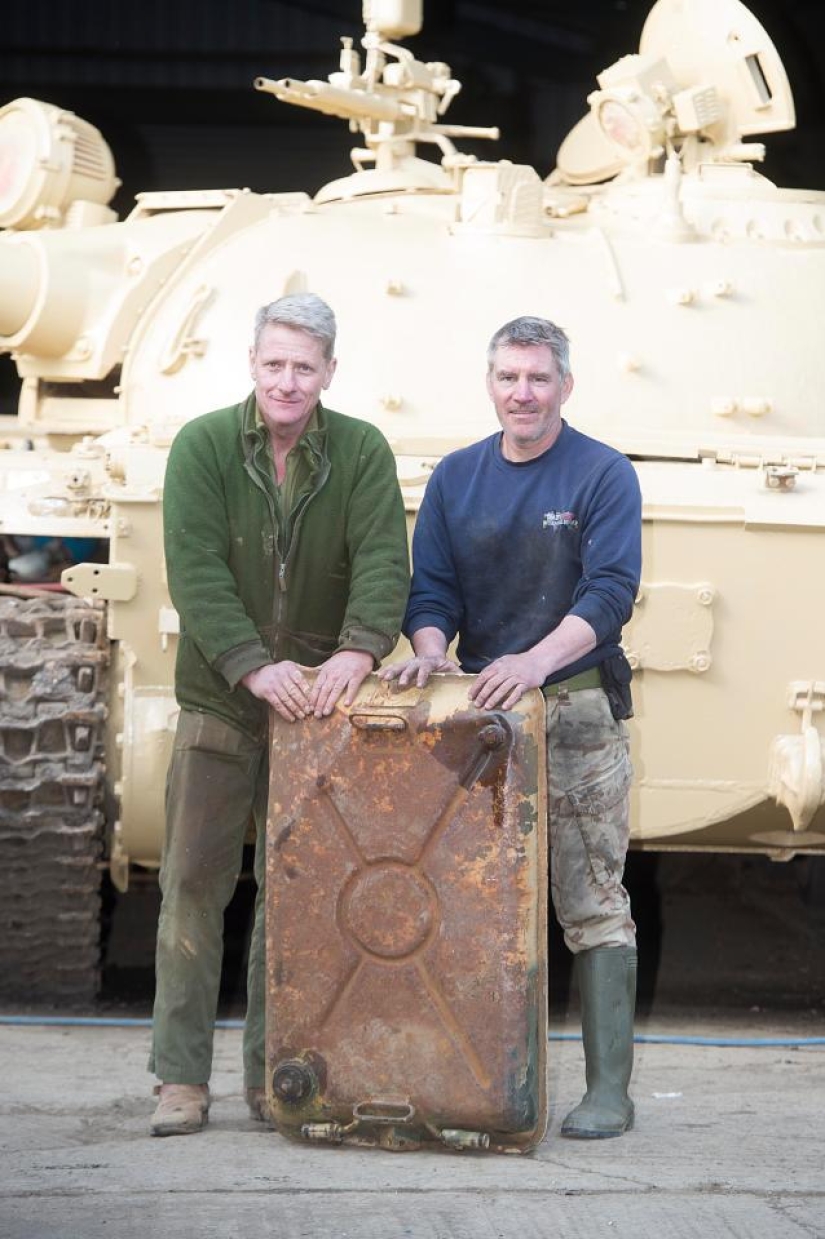 A British collector bought a Soviet tank and found gold bars in it