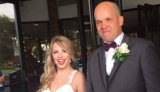 A Canadian donated a liver to a strange girl, and then married her A Canadian donated a liver to a strange girl, and then married her