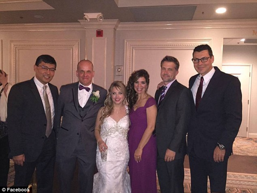 A Canadian donated a liver to a strange girl, and then married her