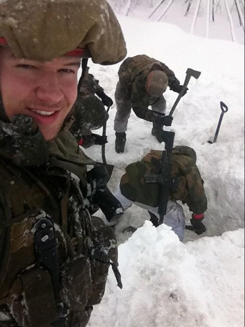 A collection of photos of soldiers from different countries has become a real hit on social networks