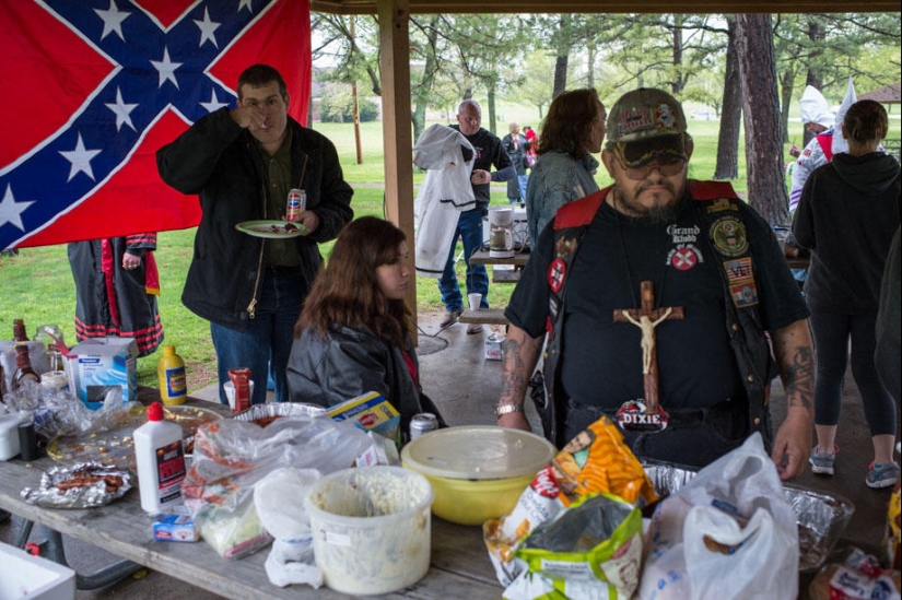 A Day in the Life of the Ku Klux Klan
