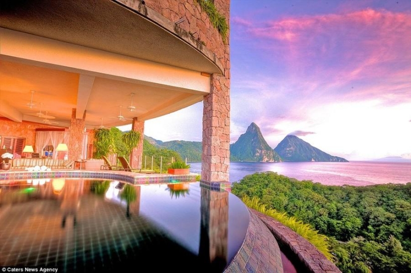 A dozen of the best hotel views in the world