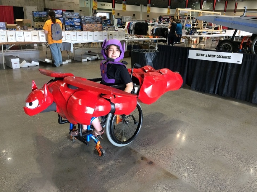 A father creates costumes for his son&#39;s wheelchair