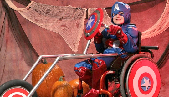 A father creates costumes for his son&#39;s wheelchair