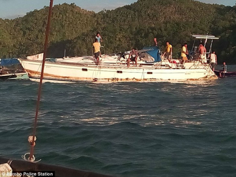 A ghost yacht washed up on the shores of the Philippines with the mummy of the captain on board