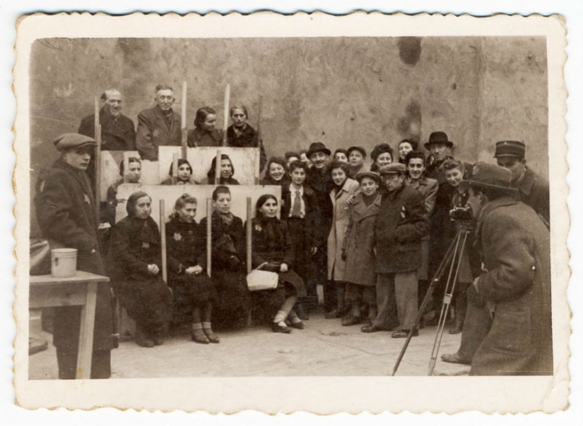 A Jewish photographer captured life in a ghetto in occupied Poland at his own risk