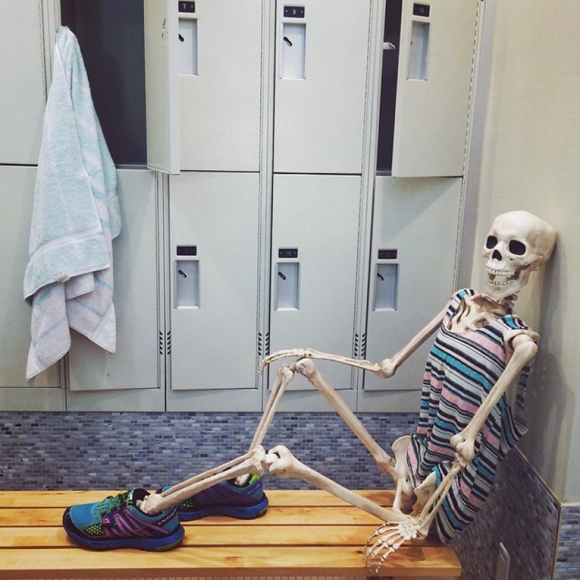 A parody of modern girls - a skeleton on Instagram