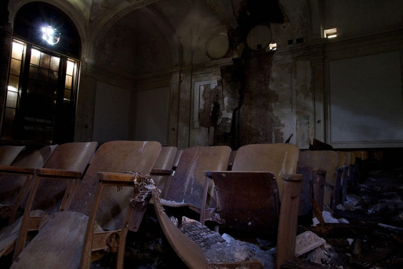 Abandoned schools and universities around the world