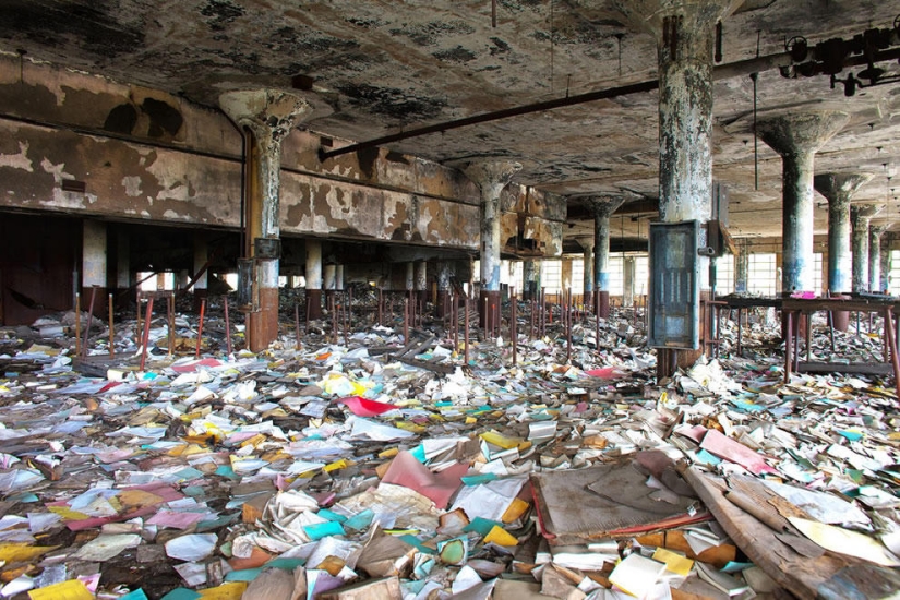 Abandoned schools and universities around the world