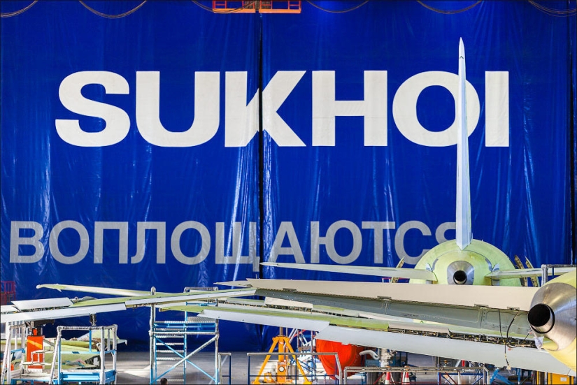 About the life of the Superjet