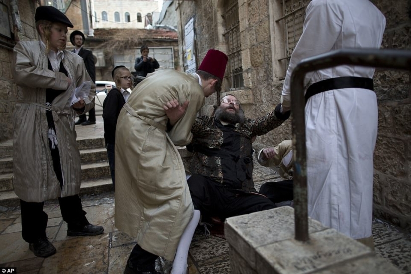 Absoluto Mazl tov: Cómo los judíos en Jerusalén celebraron Purim
