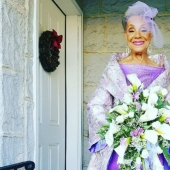 abuela de 86 años se casó con un vestido elegante de su propio diseño