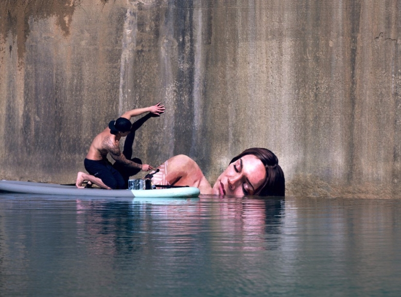 Aesthetics of water and concrete: 11 extreme murals of the master of Hula