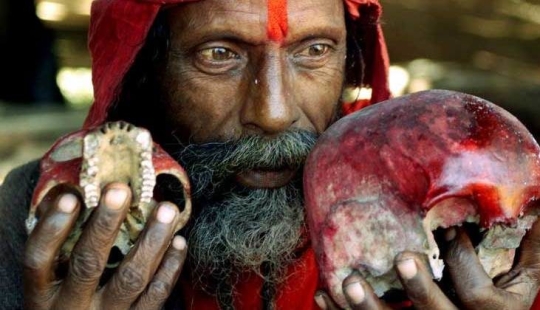 Aghori: Corpse eaters who have conquered fear in themselves