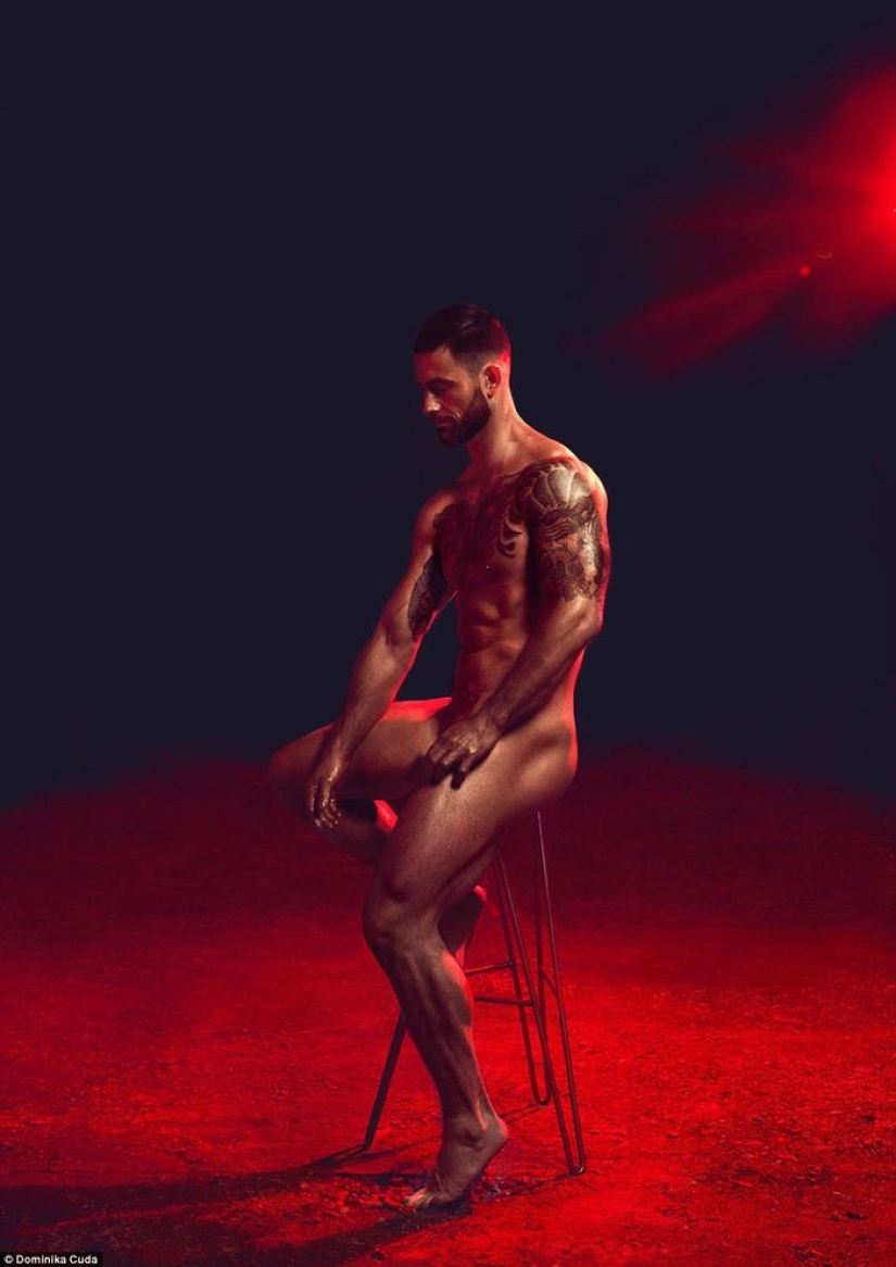 All the beauty of the human body in the charity calendar - 2016