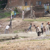 Almost 500 people were injured at the stone throwing festival in India