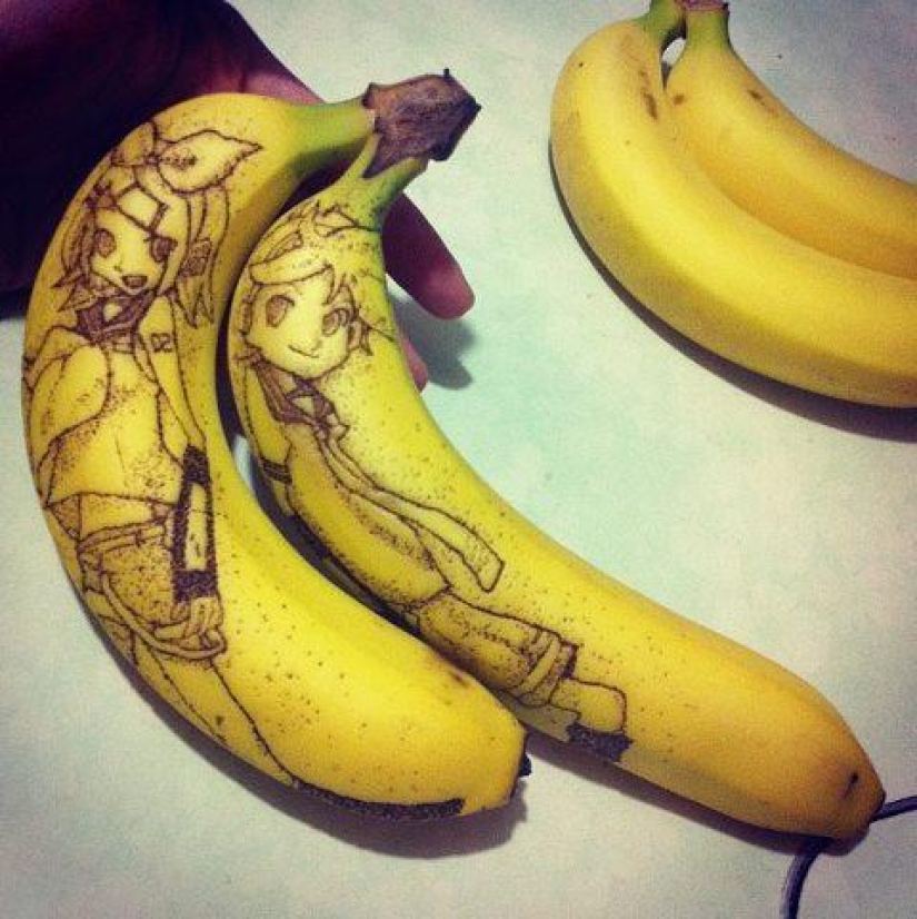 Amazing drawings on bananas