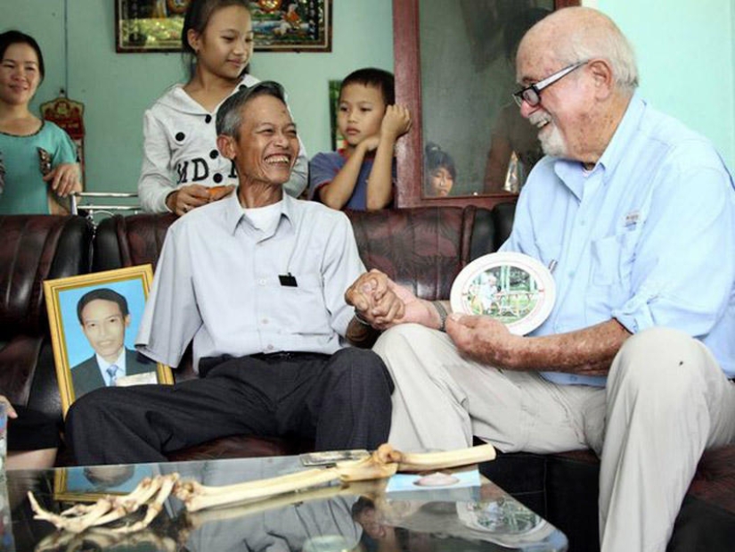 American doctor returns Vietnamese man&#39;s arm that was amputated half a century ago