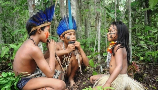 Amor libre, matriarcado y "chozas del amor" entre los habitantes de las Islas Trobriand