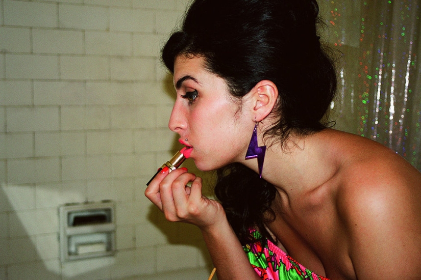 Amy Winehouse to world fame and drugs