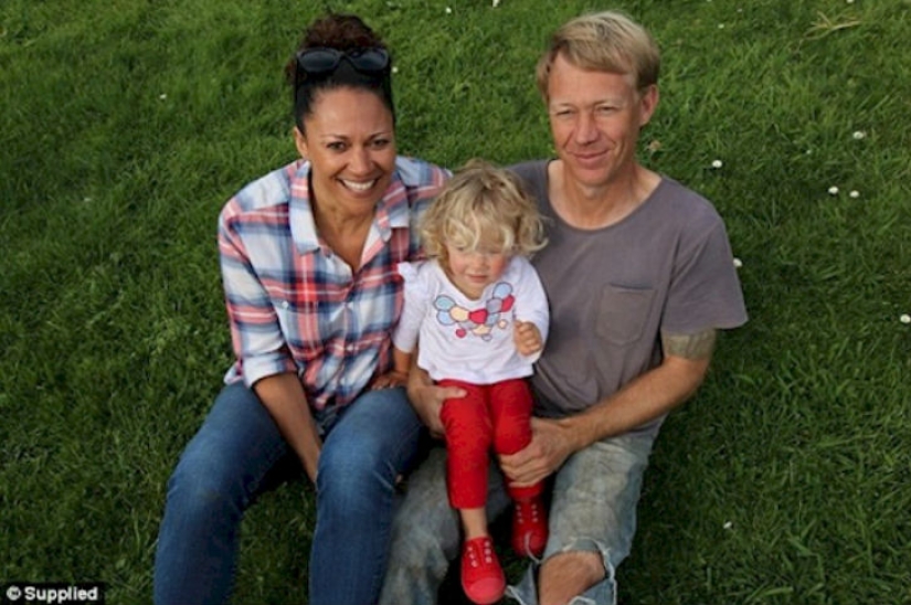 An English woman fell in love with a sperm donor, from whom she gave birth to a daughter