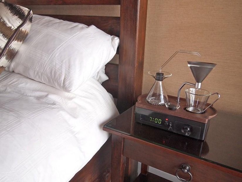 And let&#39;s raise the dead - 20 most creative alarm clocks