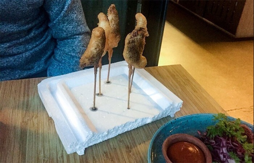 And what, on a plate it was impossible? 30 examples of too unusual serving of dishes