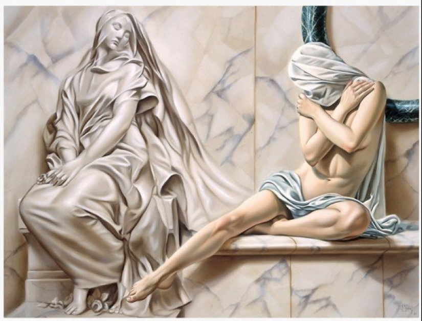 Angelical y terrenal en la pintura del artista surrealista Juan Medina