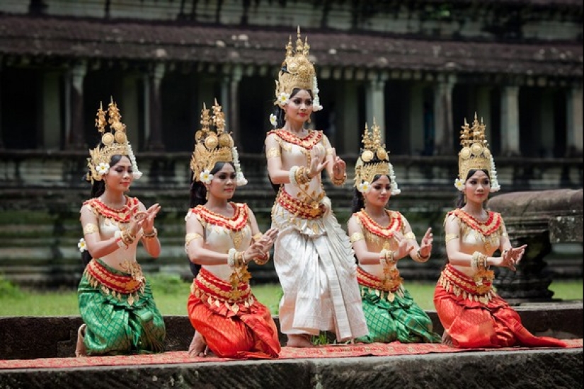 Apsaras - celestial dancers of Cambodia