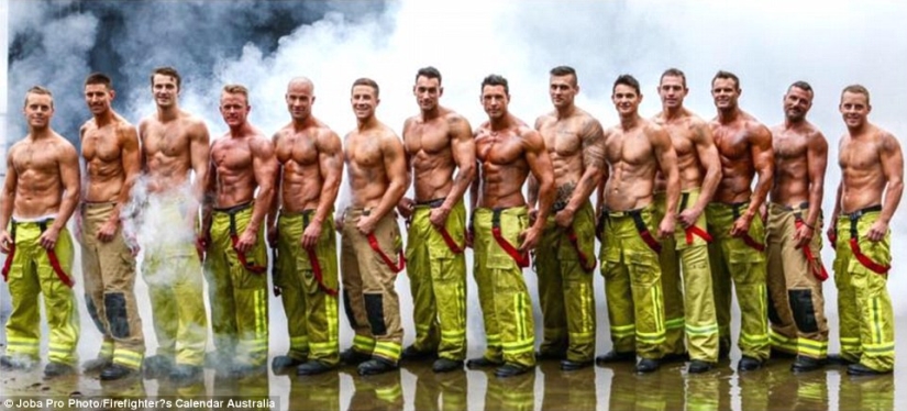 Ardiente backstage: fotos del rodaje del calendario benéfico con bomberos desnudos