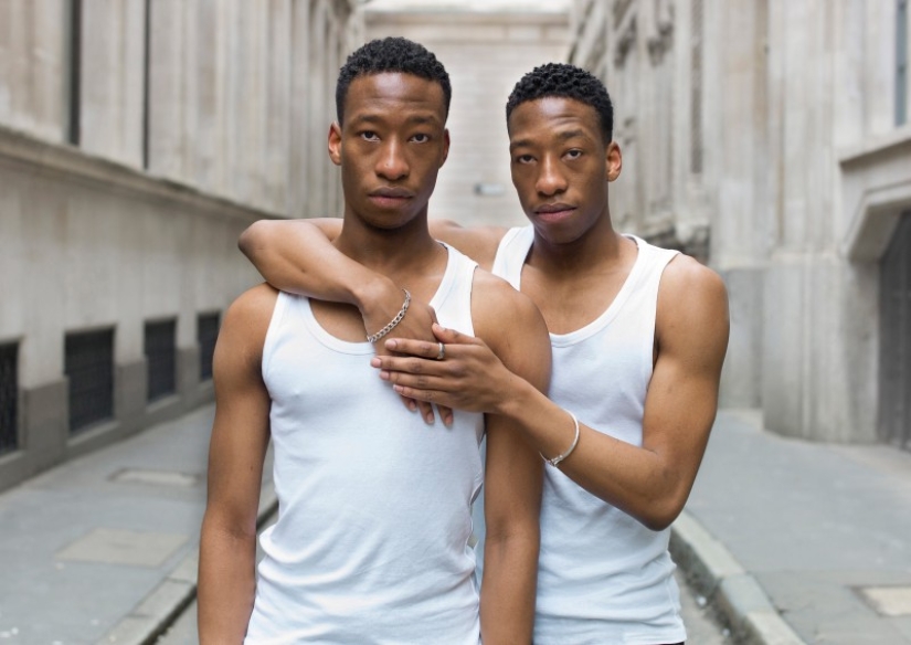 Are twins as similar as they seem? A London photographer's project about the uniqueness of twins