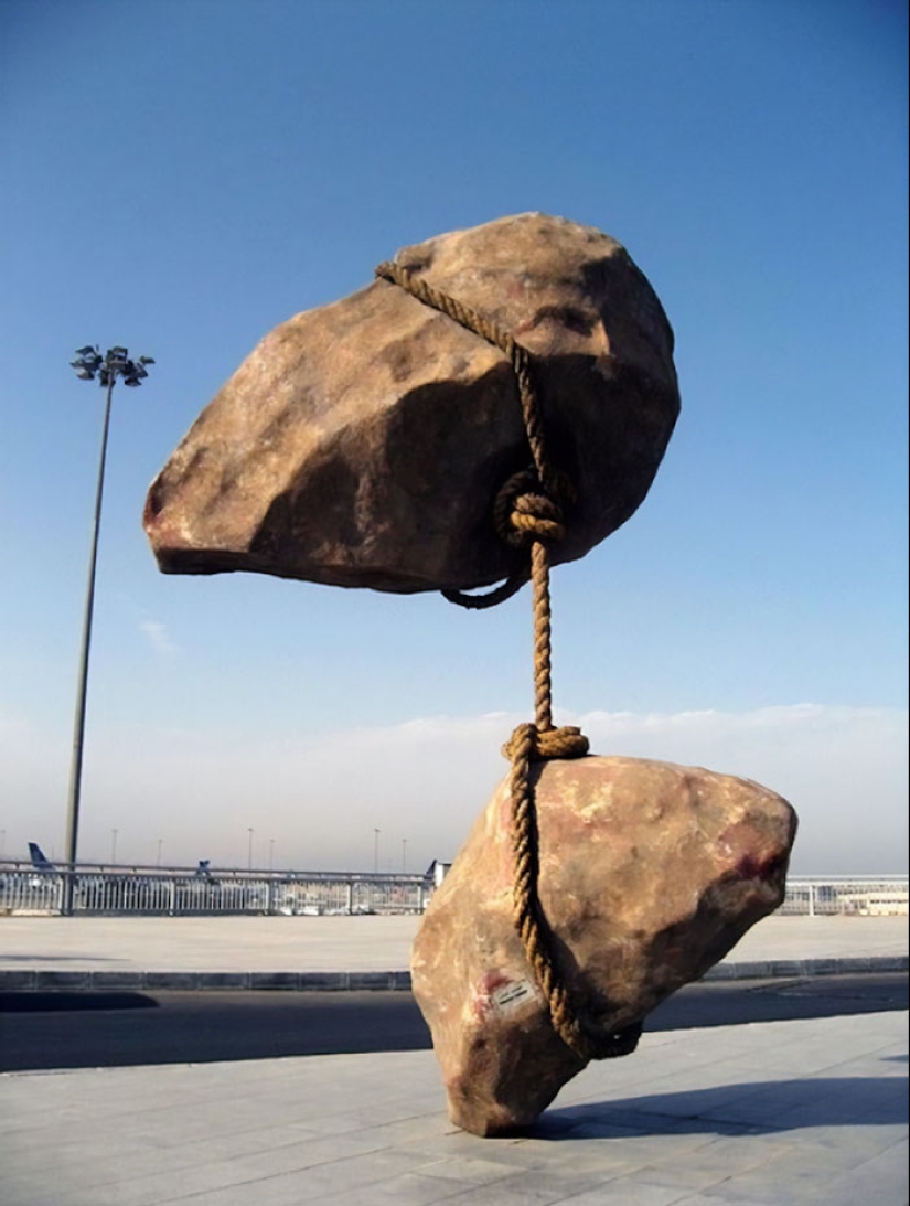 Art is stronger than physics - sculptures that defy the law of gravity