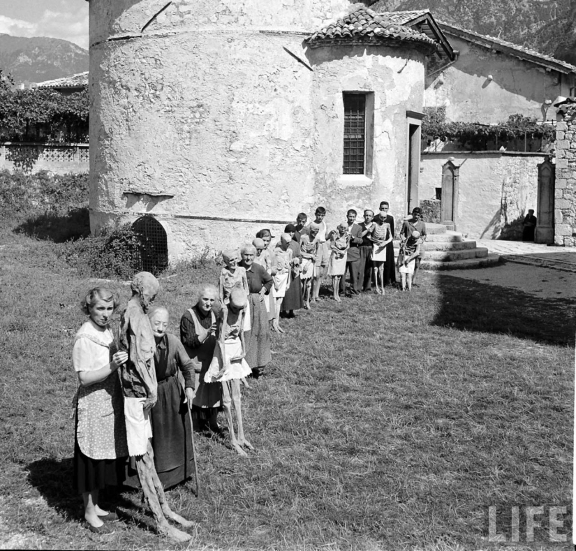 As residents of the Italian town many centuries shared bread and salt with mummies