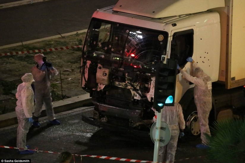 Atentado terrorista en Niza: un camión se estrelló contra una multitud en las celebraciones del Día de la Bastilla