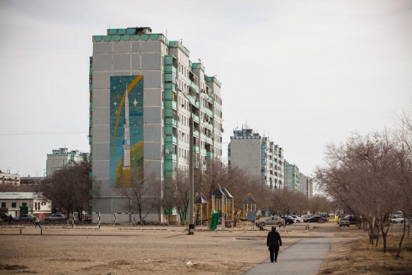 Baikonur: everyday life and a new start