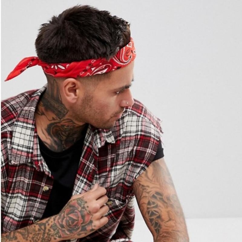 Bandana: the story of an accessory that became popular again thanks to the pandemic