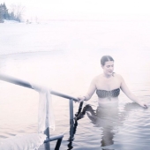 Bautismo de hielo: natación de invierno en Finlandia