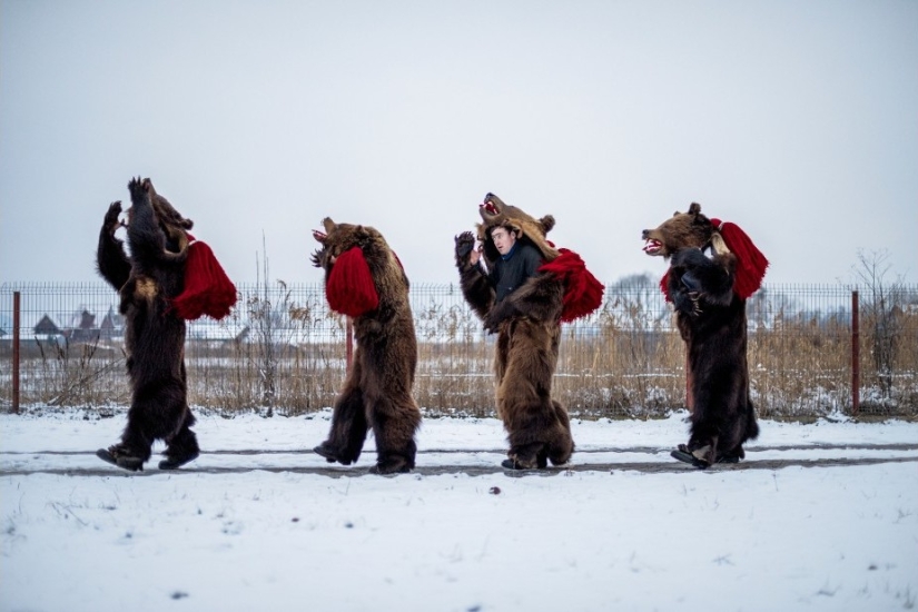 Bear dances in Romania to ward off evil spirits