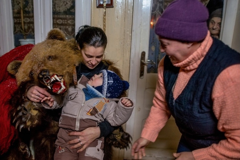 Bear dances in Romania to ward off evil spirits