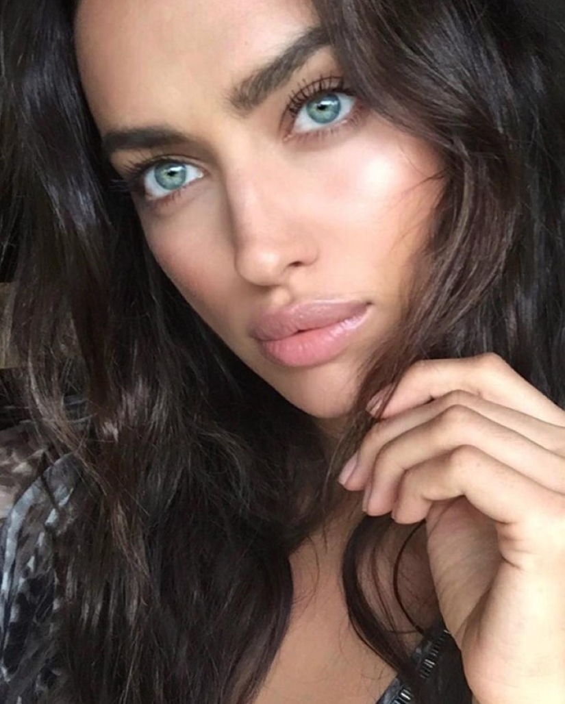 Beautiful people: which of the models should be subscribed to on Instagram